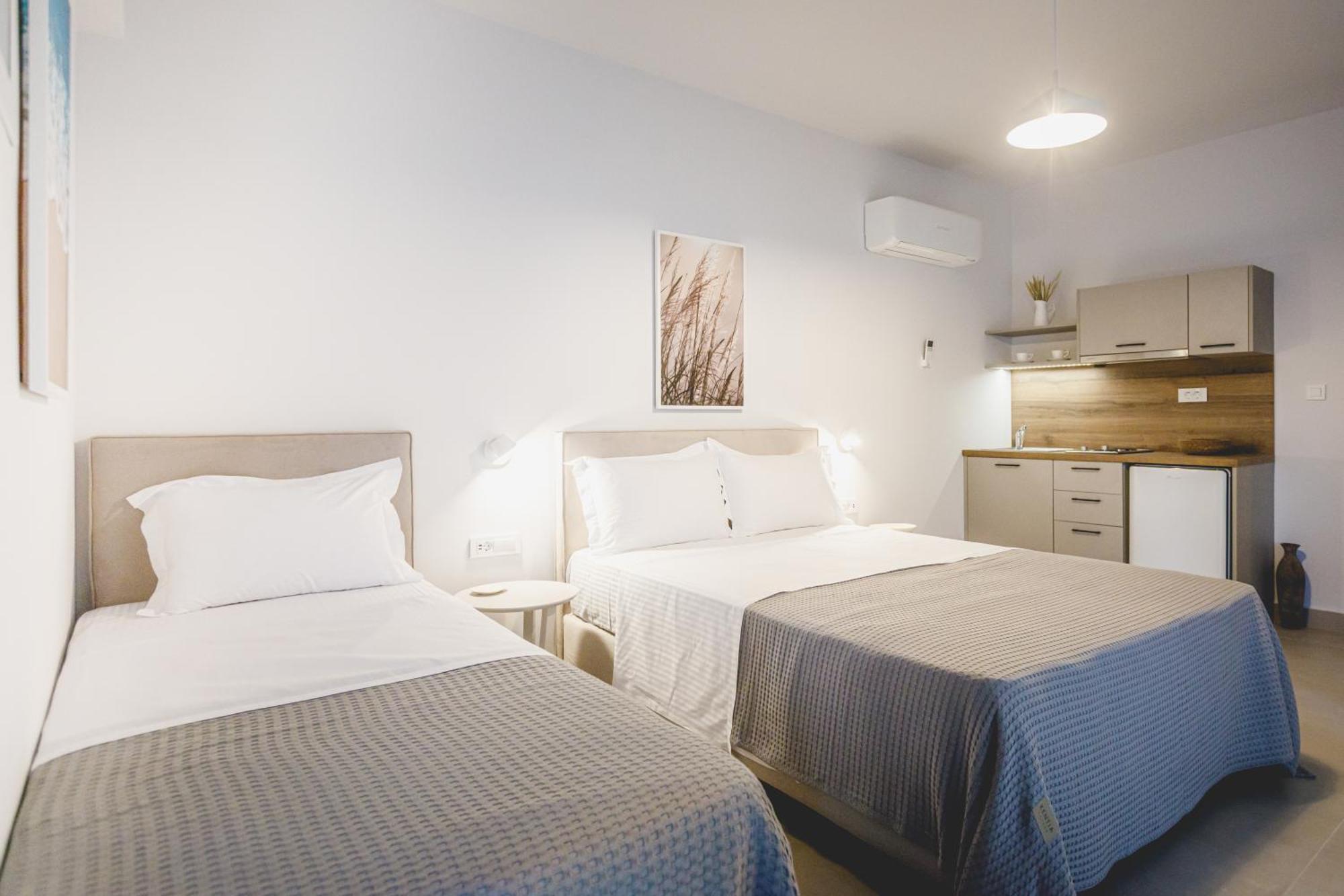Votsalo Tolo Aparthotel Exteriör bild